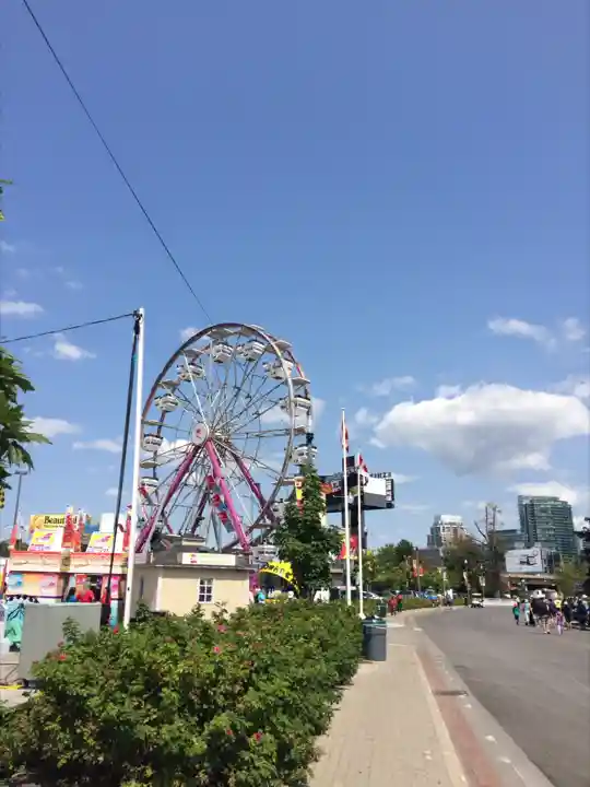 CNE Toronto Guide: Food, Midway, Shows & Transit